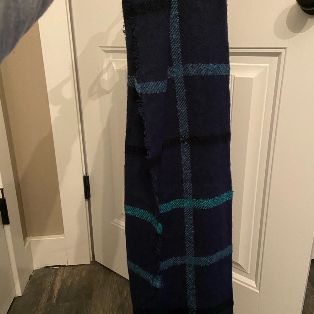 Loft scarf